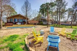 Image of Cedar Creek Lakefront Vacation Rental with Pool