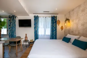 Image of Studio Meublé Mandara Beach Bungalow - Antibes - Juan-les-Pins - French Riviera