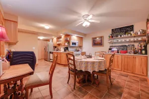 Image of 3 Mi to Iowa State University: Ames Apartment