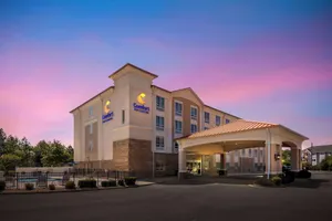 Image of Comfort Inn & Suites