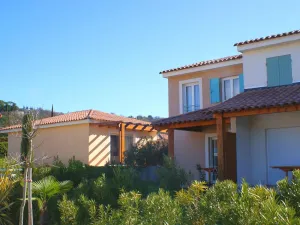 Image of House With AC, Between Inland and sea
