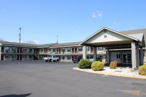 Image of Pine Tree inn