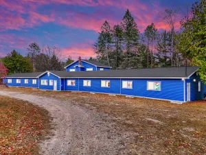 Image of The Blue Anchor at Houghton Lake