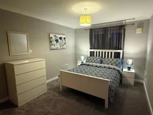 Image of Quaint Bracknell Apartment With Two Bedrooms