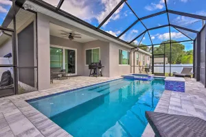 Image of Beautiful Getaway about 4 Miles to Venice Beach!
