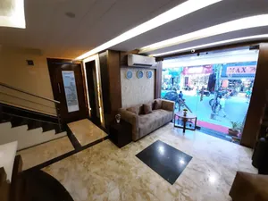 Image of Liza Regency