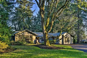Image of Spacious Hillsboro Home about 18 Mi to Portland!