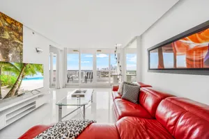 Image of Dreamscape! Renovated and spacious 1 bedroom condo