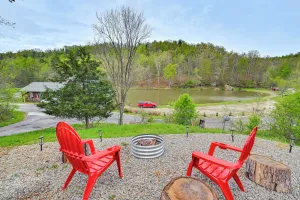 Image of Hot Tub, Fire Pit: Lake-view Catlettsburg Getaway!