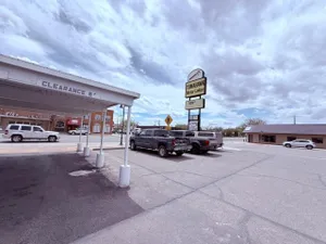Image of Tomahawk Motor Lodge By OYO Riverton US-26