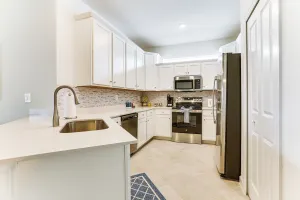 Image of 15 Mi to Downtown Fort Myers: Golf Getaway