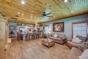Image of Jefferson Vacation Rental with Golf Cart!