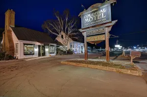 Image of Colonial Motel and Spa