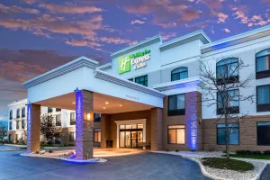 Image of Holiday Inn Express & Suites Cedar Falls - Waterloo by IHG