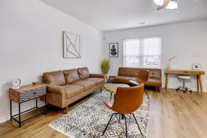 Image of Contemporary Townhome ~ 7 Mi to Dtwn Raleigh!