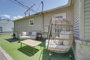 Image of 1 Mi to Tulsa Arts District: Home w/ Yard!