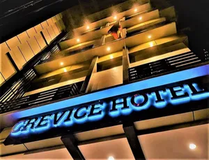 Image of CREVICE HOTEL