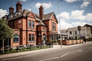 Image of The Queen's Head