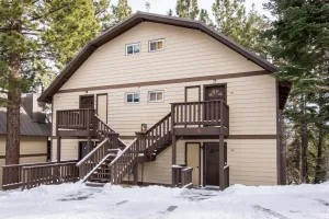 Image of Mammoth View Villas # 34