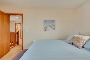 Image of Loveland Townhome Walkable to Lake and Park!
