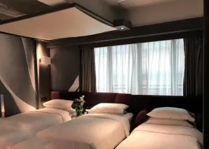 Image of Manila Lounge