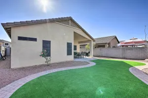 Image of Private Yard Sunlit Peoria Vacation Rental!