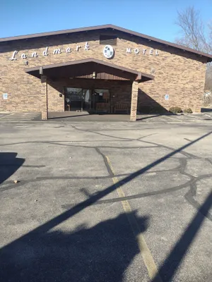 Image of Landmark Motel