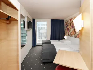 Image of B&B HOTEL Berlin-Alexanderplatz