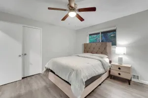 Image of Serene Deck 10 Mins Garland City Square