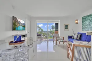 Image of Gorgeous Spacious 2bed 2bath Bayview In Grove