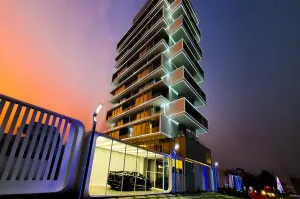 Image of Number One Oxford Street Hotel & Suites