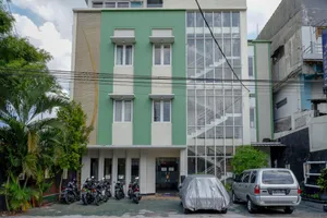 Image of Reddoorz Near Lempuyangan Train Station