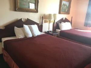 Image of Derby Inn & Suites