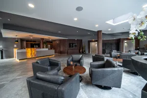 Image of EE Hotel