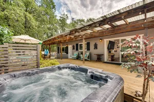 Image of Modern Meadow Vista Vacation Home with Spacious Deck