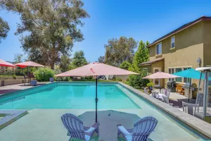 Image of Rio Bravo Country Club Home in Bakersfield w/ Pool