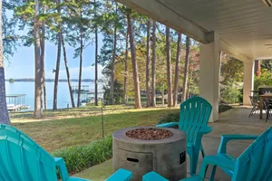 Image of Anglers Paradise, 1 Mi to Broyles Recreation Area