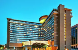 Image of DoubleTree by Hilton Washington DC - Crystal City