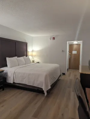 Image of Plaza Hotel Denver Central