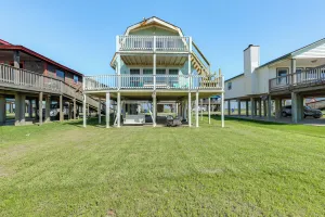 Image of Ocean Access and BBQ Pit Surfside Beach Family Home