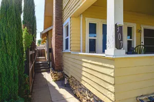 Image of Comfortable Home Near LA with Full Kitchen & Laundry