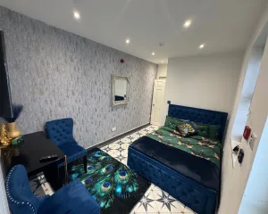 Image of Gloucester - Apartment - Sleeps 2 - Parking - 97WS