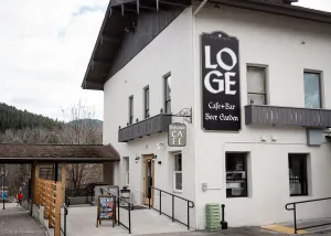 Image of LOGE Leavenworth