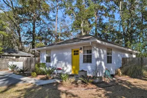 Image of Fire Pit and Yard Charming Port Royal Home!