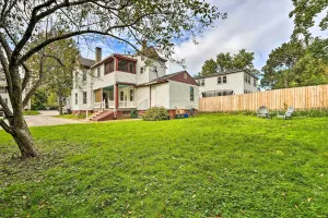 Image of Updated Vintage Apartment Less Than half Mi to Main St