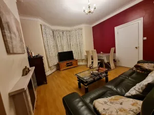 Image of House-sleeps4-parking-garden
