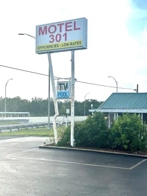 Image of Motel 301