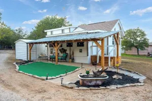 Image of Saw Mill Cottage - Hot Tub & 10 Mins to Main St