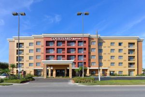 Image of Courtyard Laredo