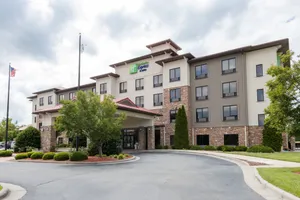 Image of Holiday Inn Express & Suites Lexington North West-The Vineyard by IHG